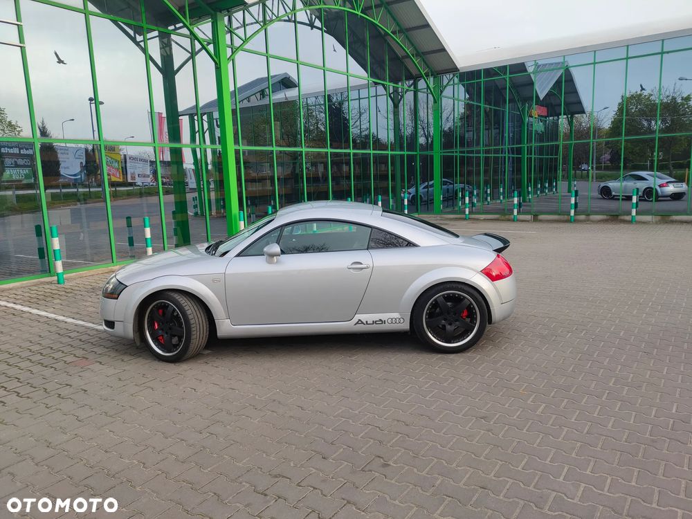 Audi TT Coupé 1.8T Quattro - 16