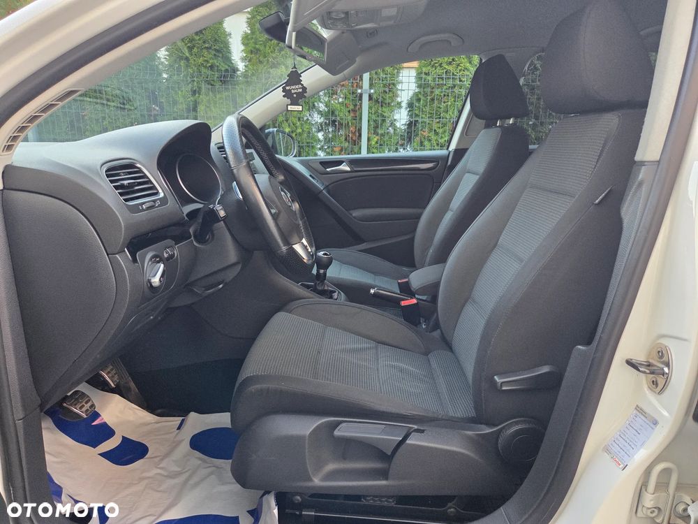 Volkswagen Golf - 20