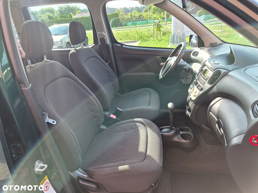 Toyota Yaris Verso - 5