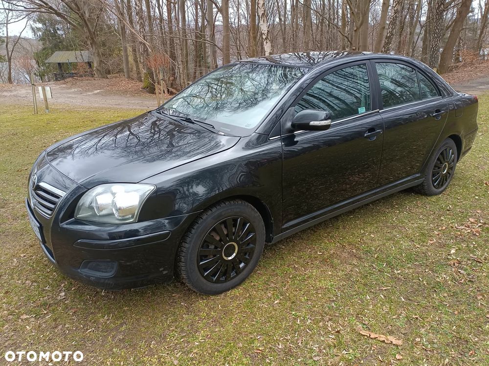 Toyota Avensis 2.0 D-4D Luna - 2