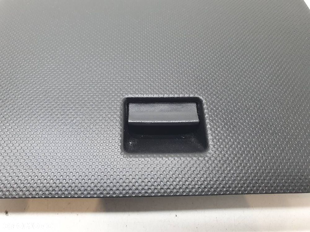 SCHOWEK KONSOLI DESKI GÓRNY MAZDA 2 DY D37464501 EUROPA - 3