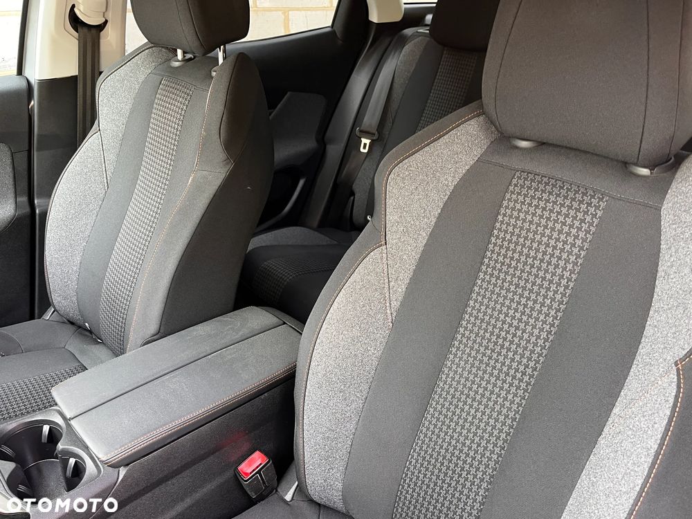 Peugeot 3008 PureTech 130 Stop & Start GPF Active - 8