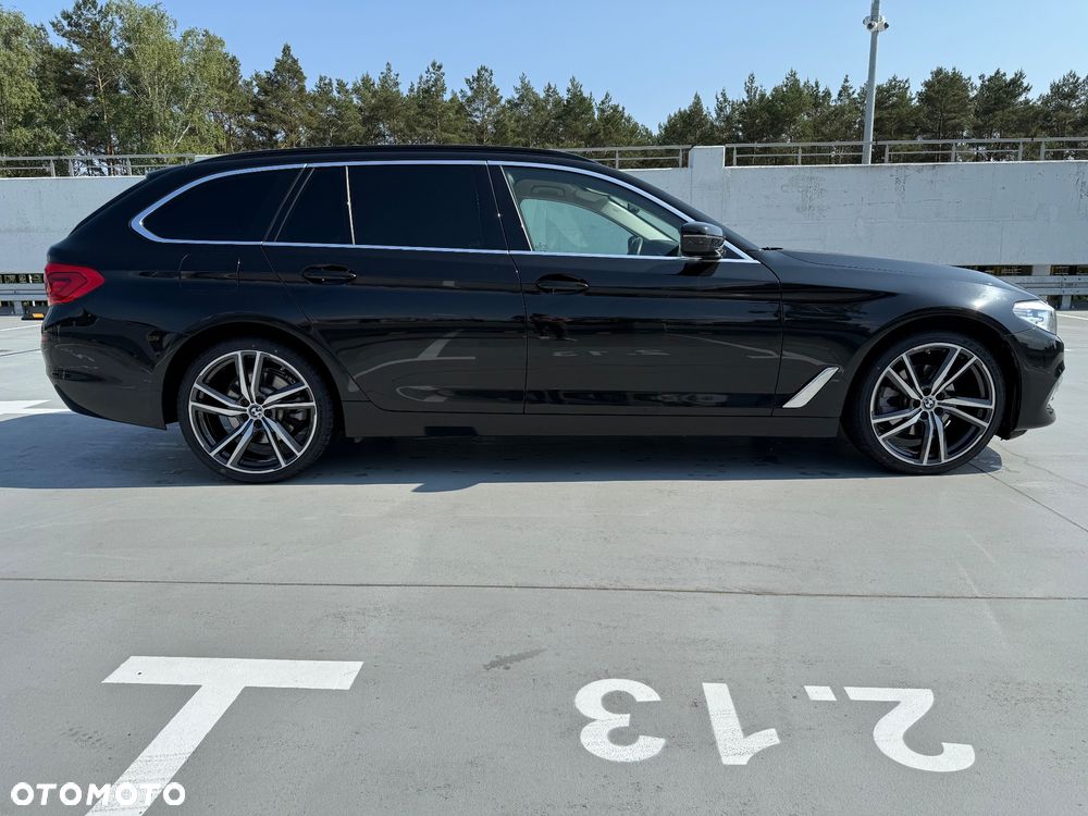 BMW Seria 5 520d xDrive Luxury Line - 9