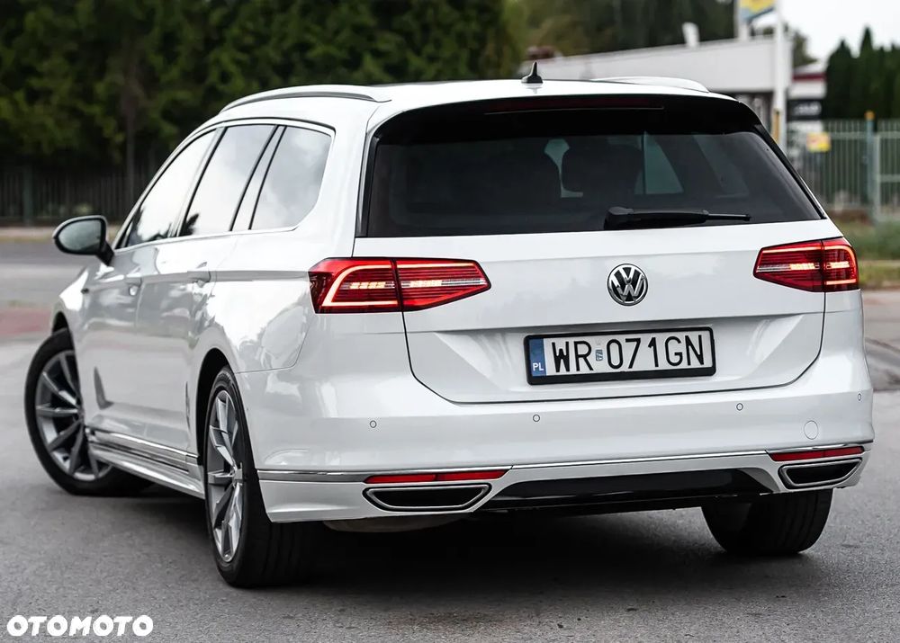 Volkswagen Passat - 8