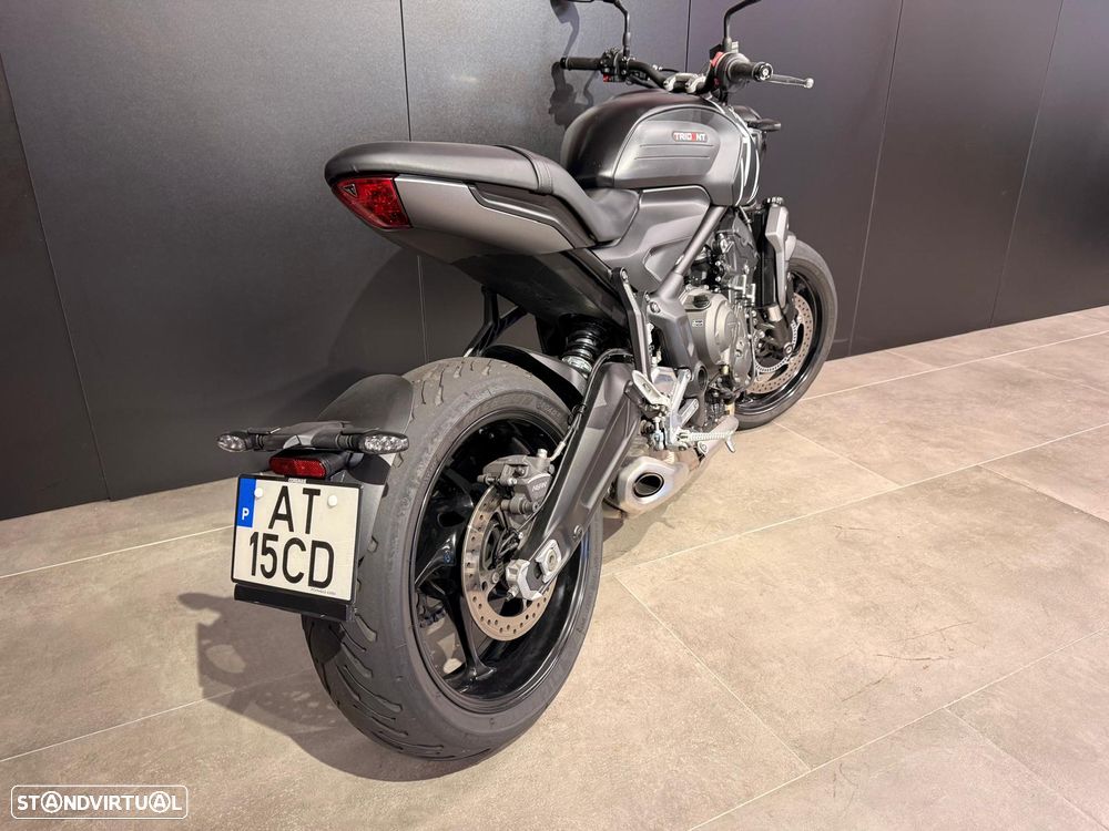 Triumph Trident - 11