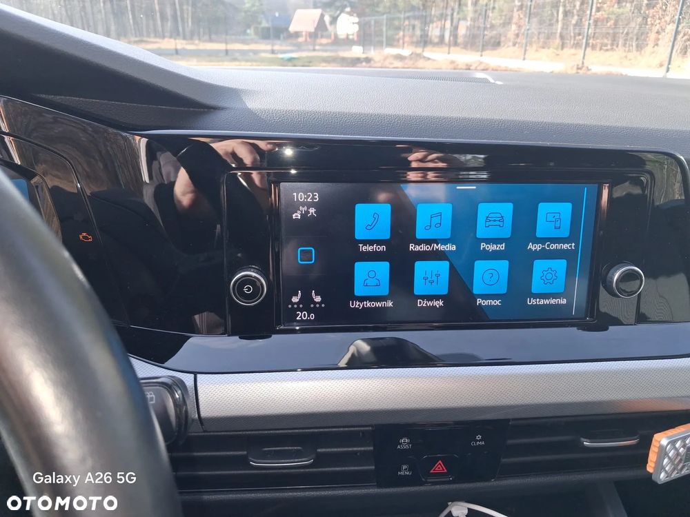 Volkswagen Golf - 10