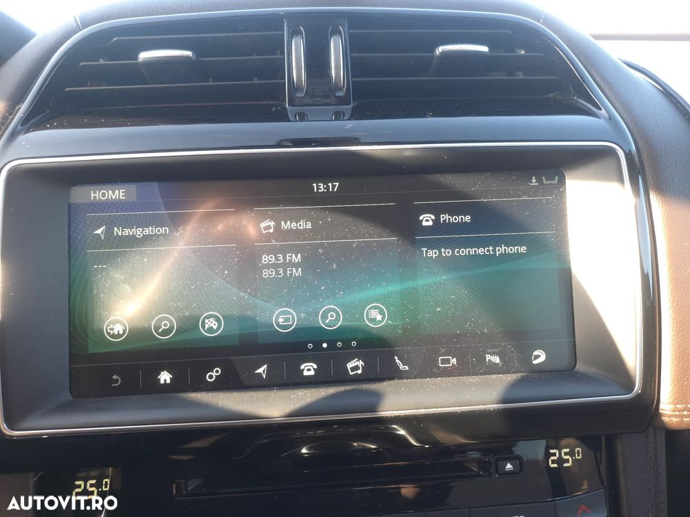 Jaguar F-Pace 30d AWD Prestige - 15