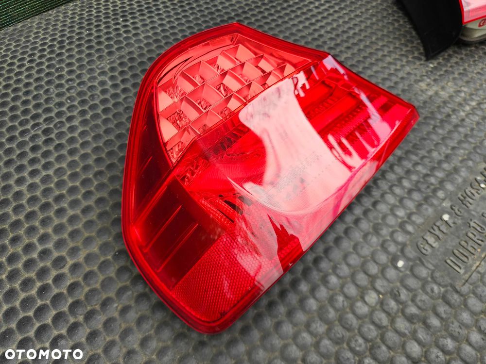 Lampa Lampy LED Tyl Tylne Blotnik Klapa BMW 3 E90 LCI Lift Komplet 09r - 12