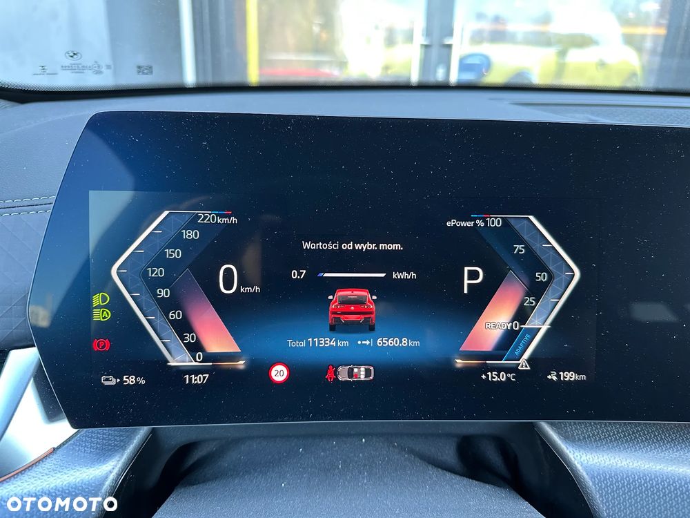 BMW iX2 eDrive20 66.5kWh M Sport - 17