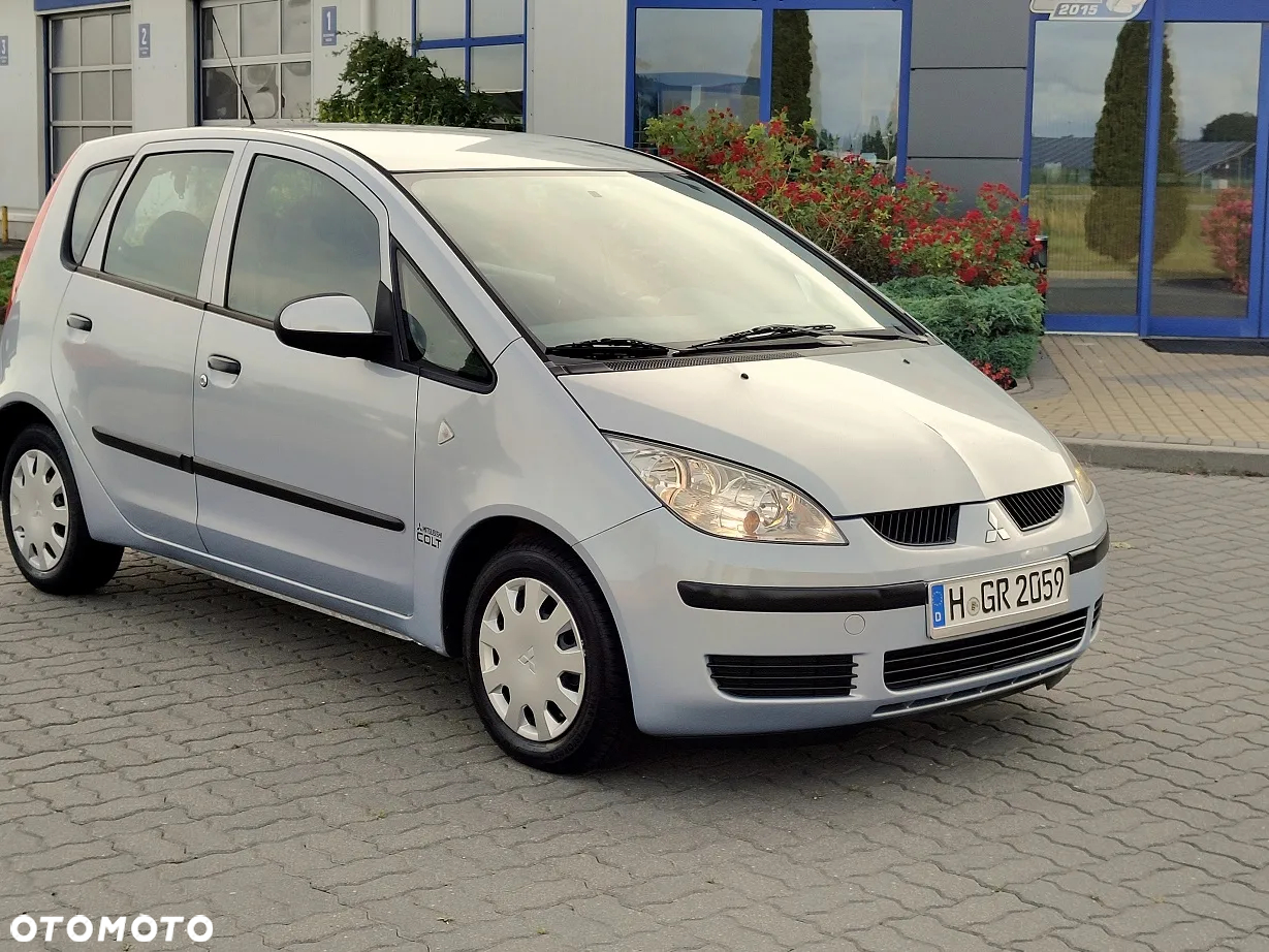 Mitsubishi Colt - 3