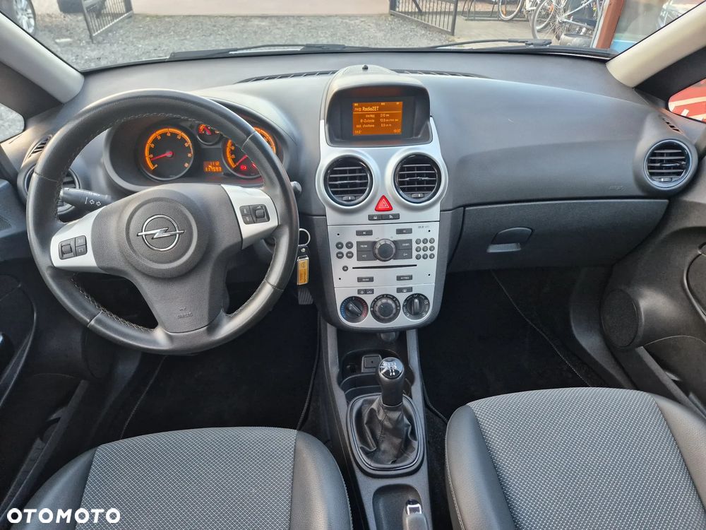 Opel Corsa 1.2 16V Essentia S&S - 3