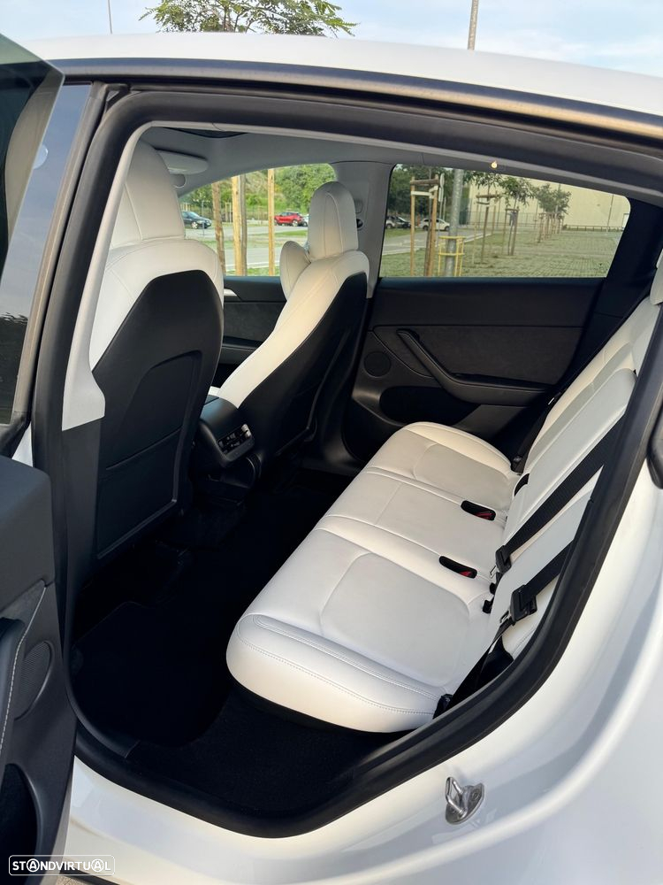 Tesla Model Y Long Range Tração Integral - 9
