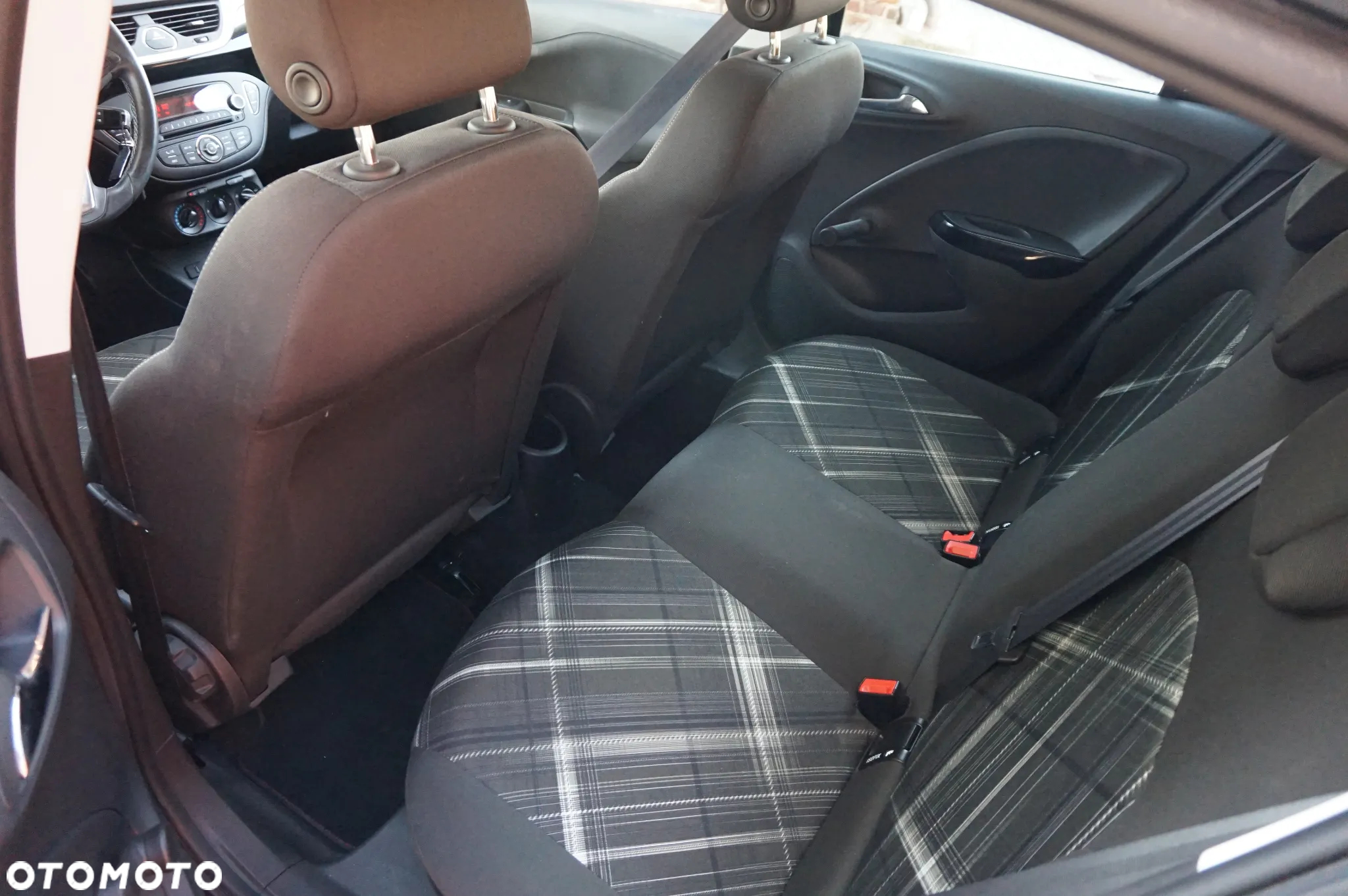 Opel Corsa 1.4 Cosmo - 14