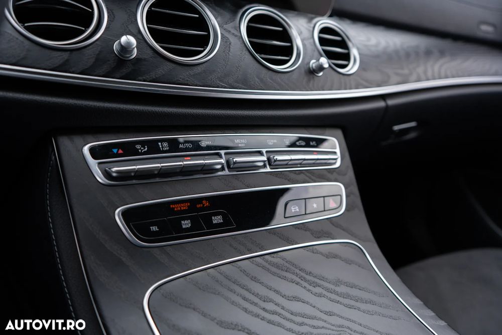 Mercedes-Benz E 300 de 9G-TRONIC AMG Line - 25