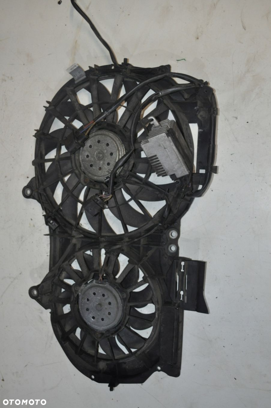 Wentylator chłodnic 3.2 Audi A4 B7 05- 8E0959501R - 2