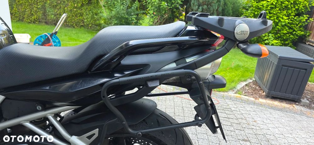 Yamaha FZ6 - 6