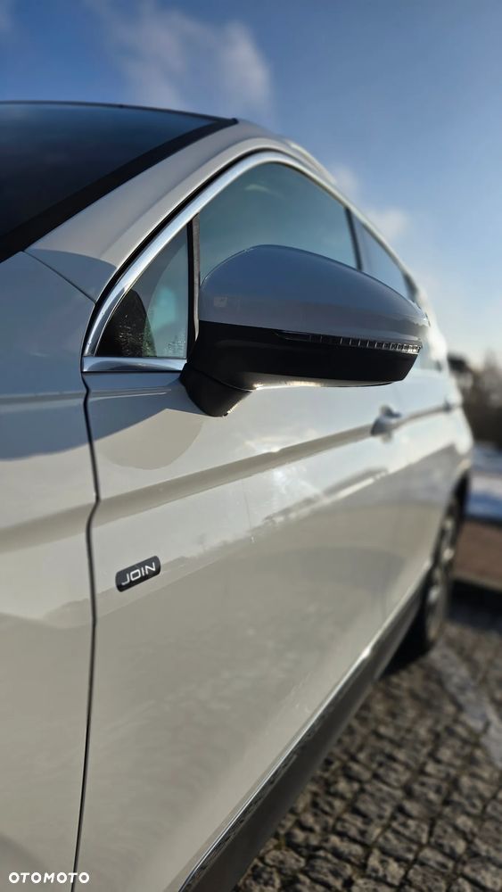 Volkswagen Tiguan - 9