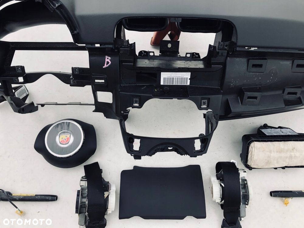 fiat 500 abarth deska kokpit konsola poduszki pasy - 5