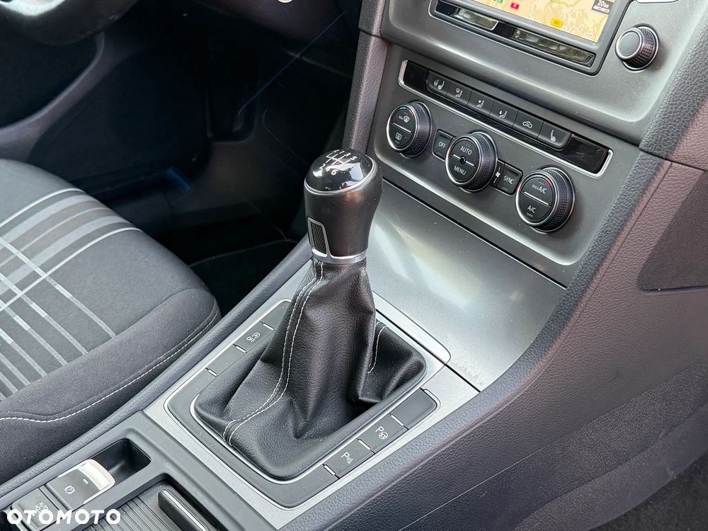 Volkswagen Golf 1.4 TSI BlueMotion Technology Lounge - 27