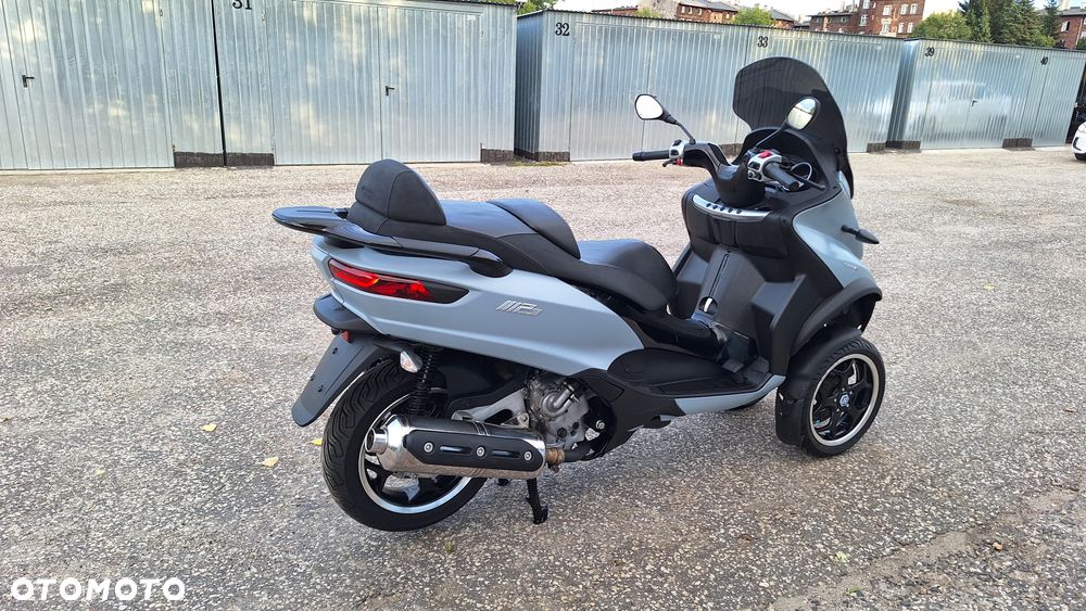 Piaggio MP-3 - 11