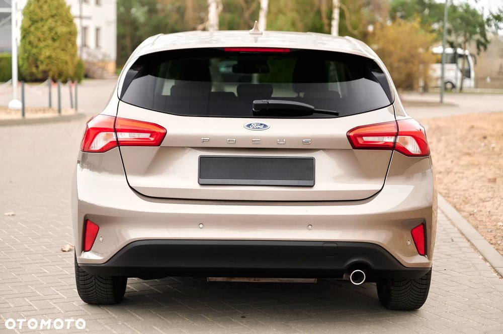 Ford Focus 1.5 EcoBlue Start-Stopp-System TITANIUM DESIGN - 18