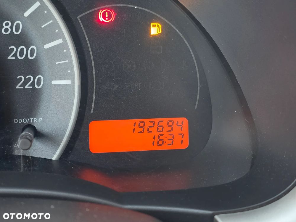 Nissan Micra - 16