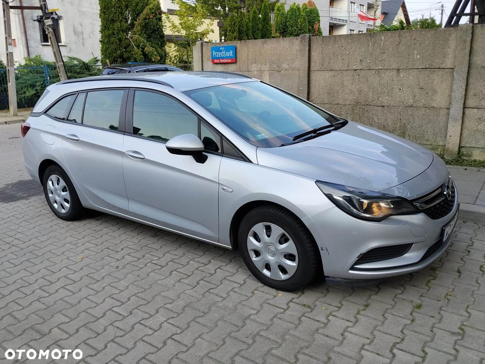 Opel Astra 1.6 CDTI Enjoy - 4