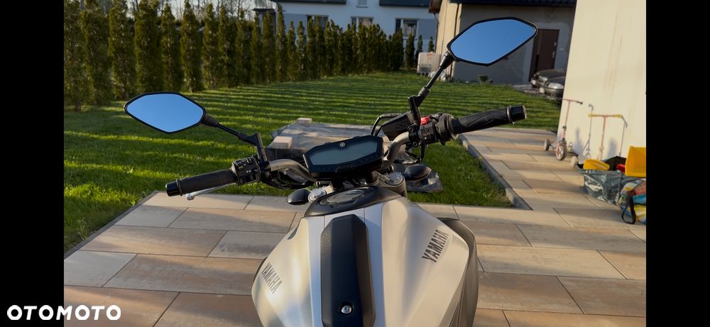 Yamaha MT - 3