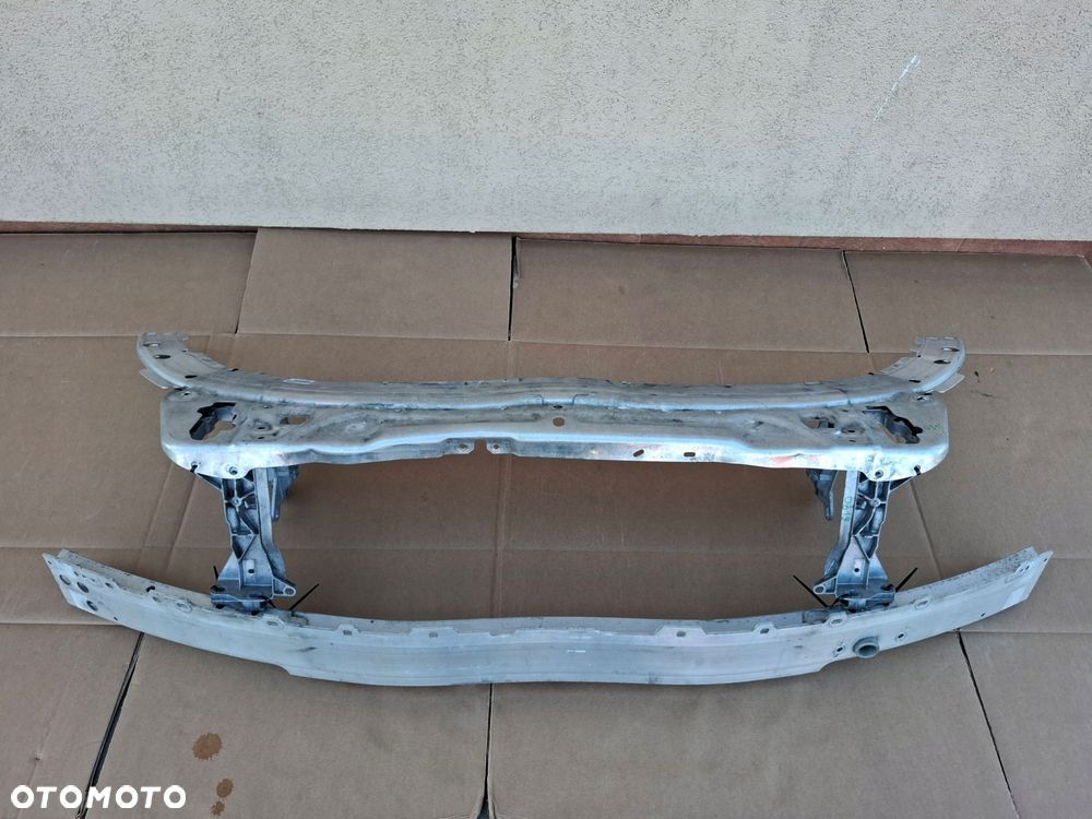 pas przedni wzmocnienie czołowe belka mercedes c klasa w205 205 oryginał - 1
