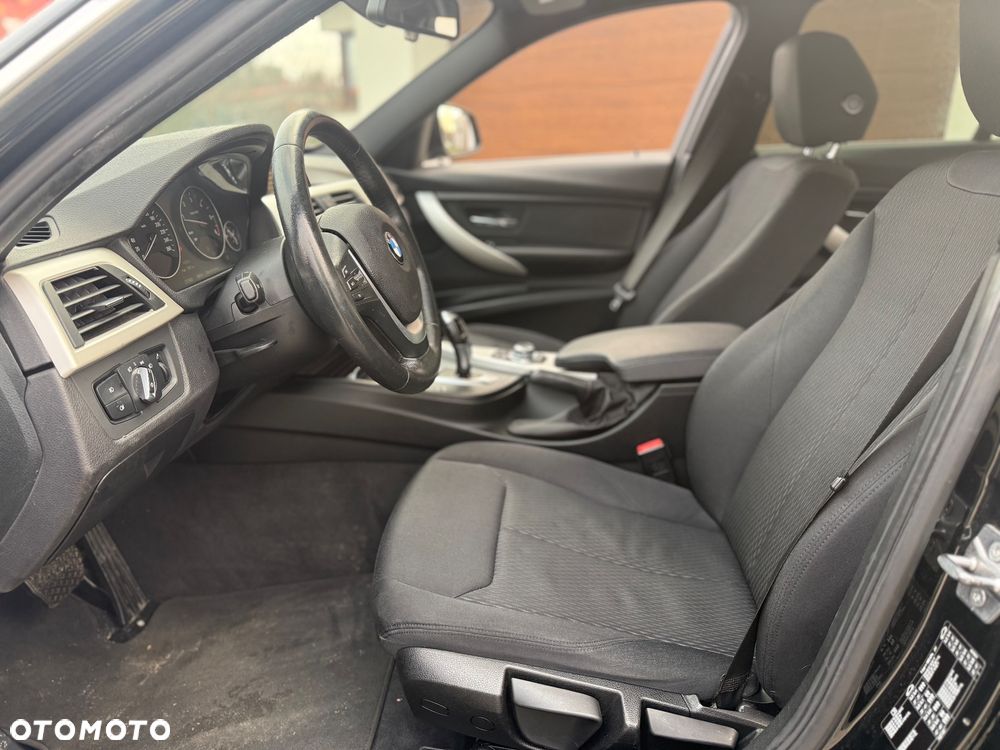 BMW Seria 3 320d - 10
