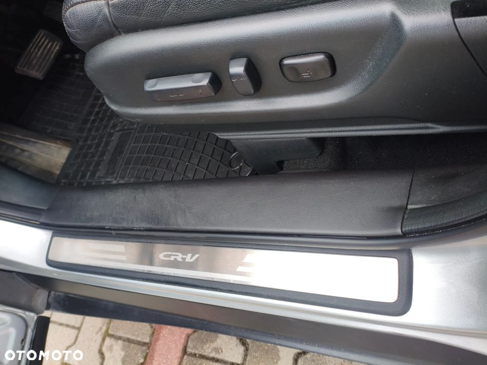 Honda CR-V 2.0i-VTEC 4WD Automatik Executive - 28