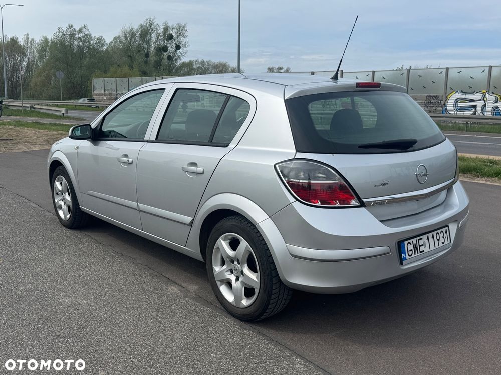 Opel Astra 1.4 Start - 4
