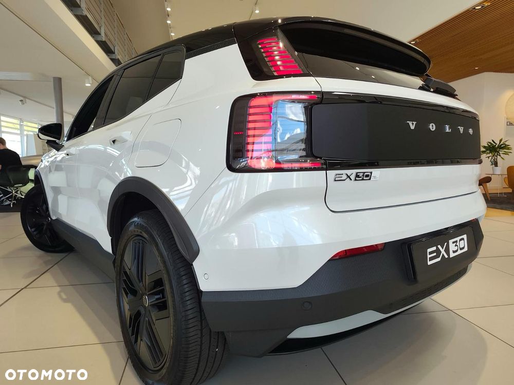 Volvo EX30 69kWh Twin Motor Ultra - 10