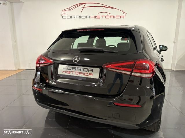 Mercedes-Benz A 180 d Style Plus - 27