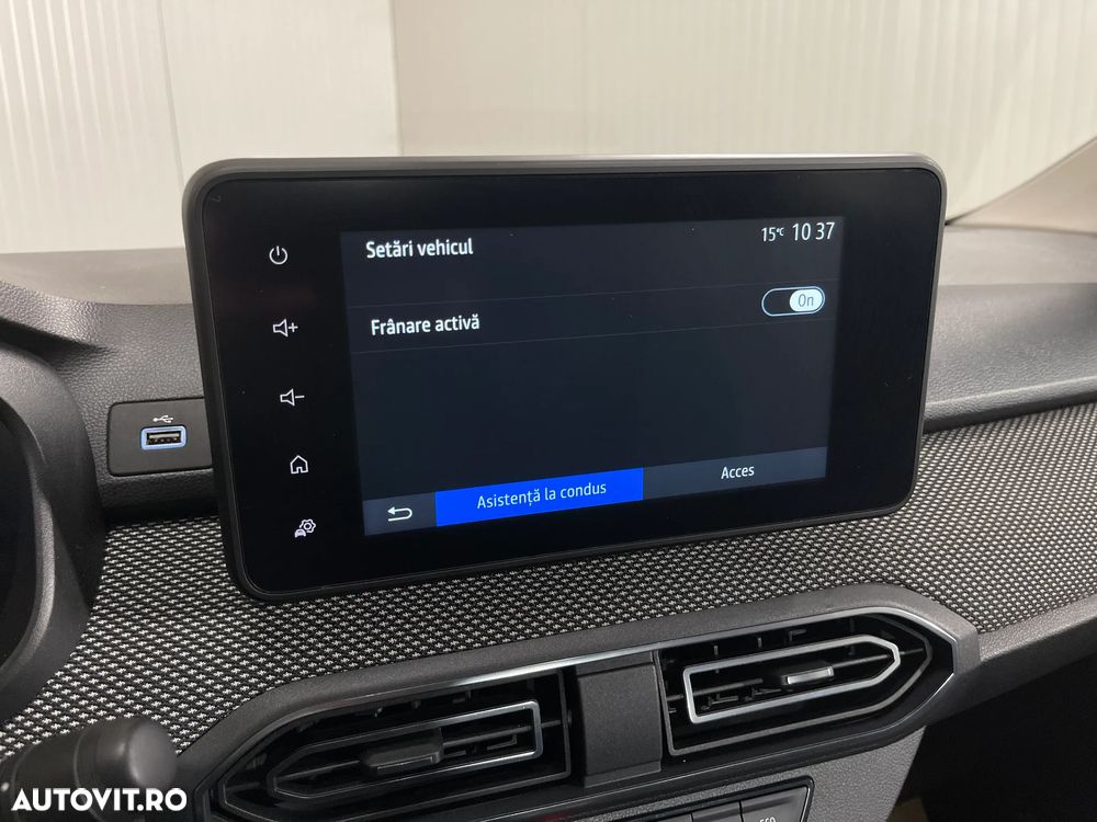 Dacia Logan TCe 90 MT6 Comfort - 14