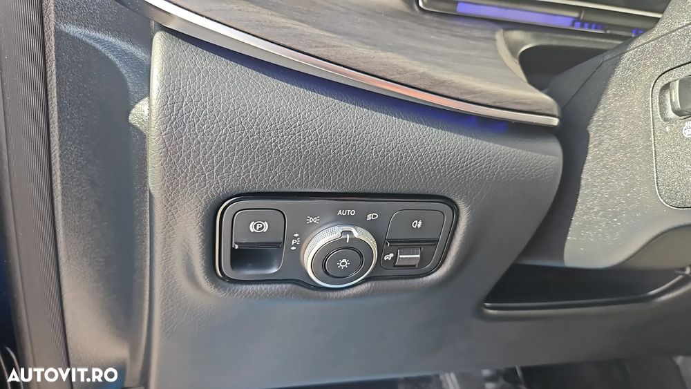 Mercedes-Benz V 300 d 237 CP AWD 9AT Horizon - 24