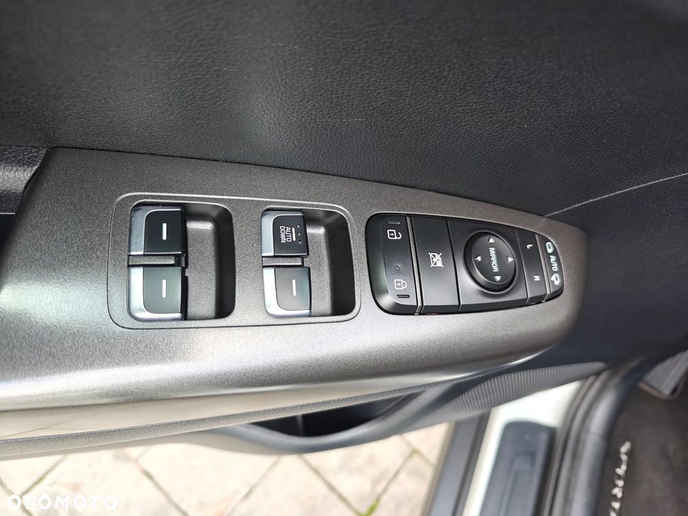 Kia Sportage 1.7 CRDI 2WD Attract - 17