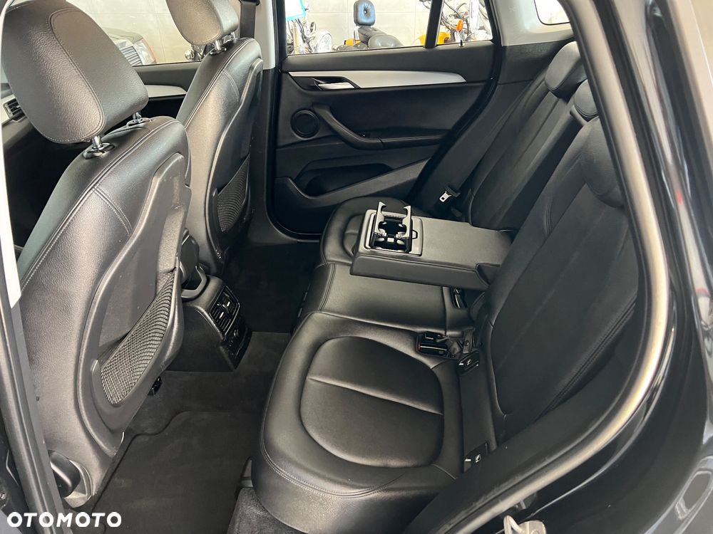 BMW X1 sDrive18i Business Edition - 16