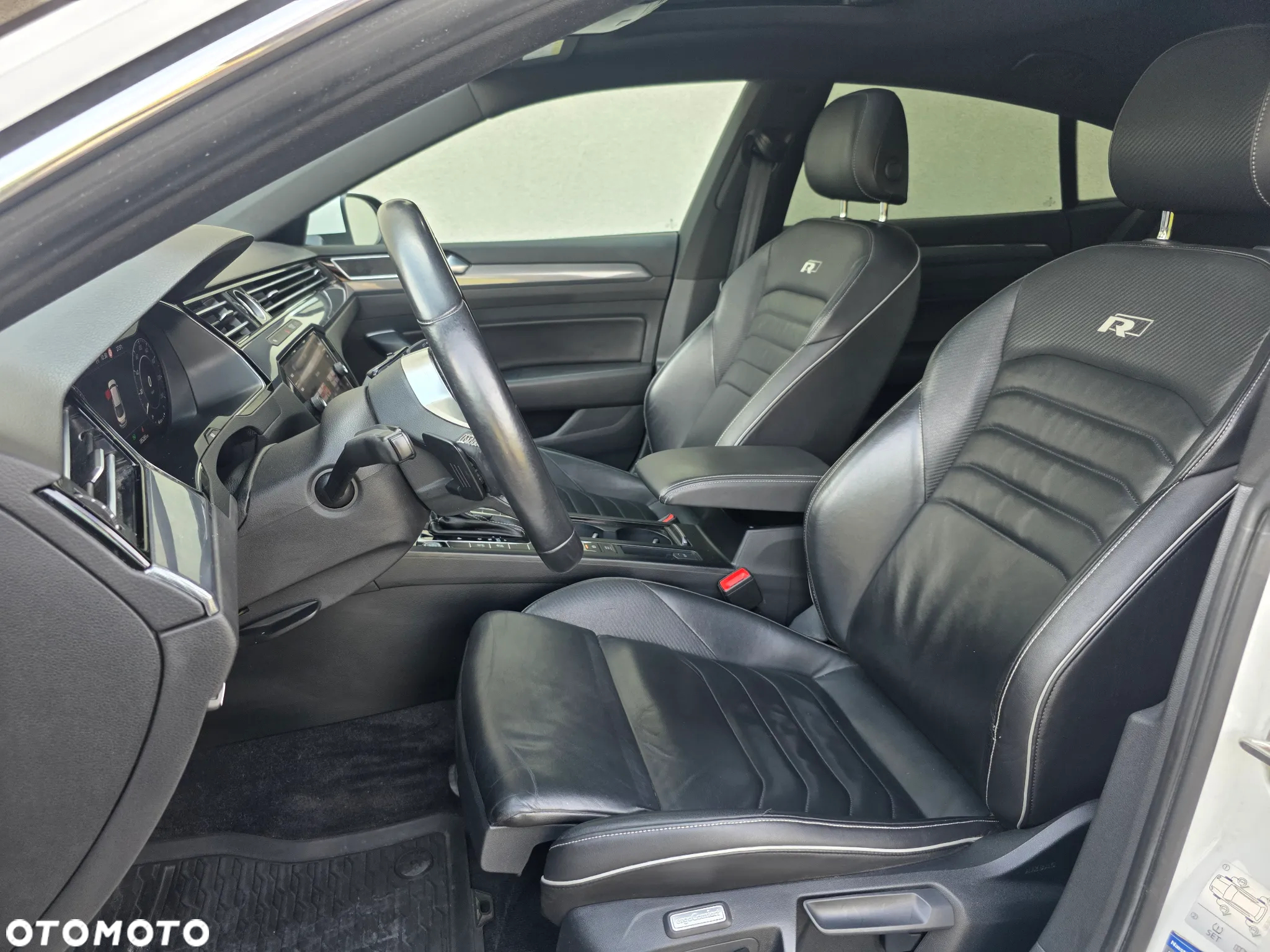 Volkswagen Arteon 2.0 TSI R-Line DSG - 13
