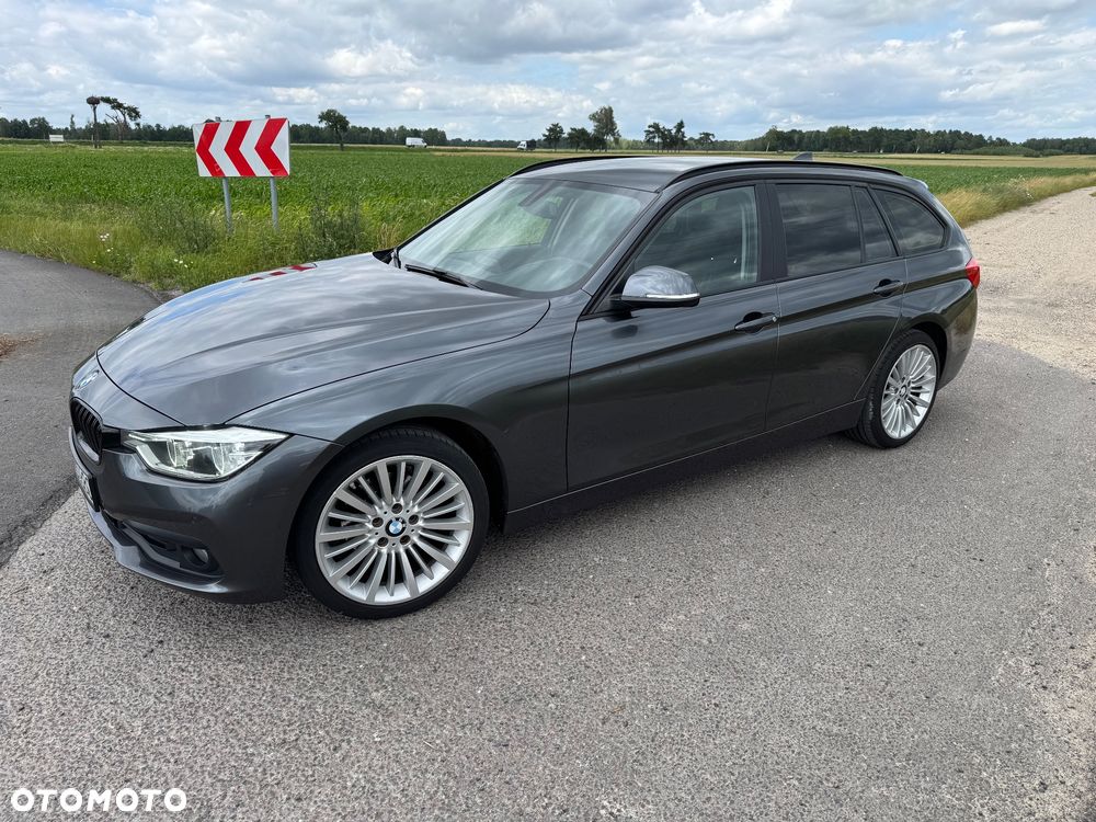 BMW Seria 3 318d Sport Line - 9