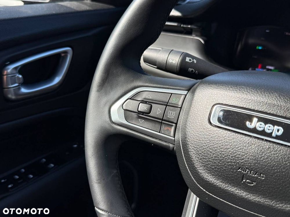 Jeep Compass - 27