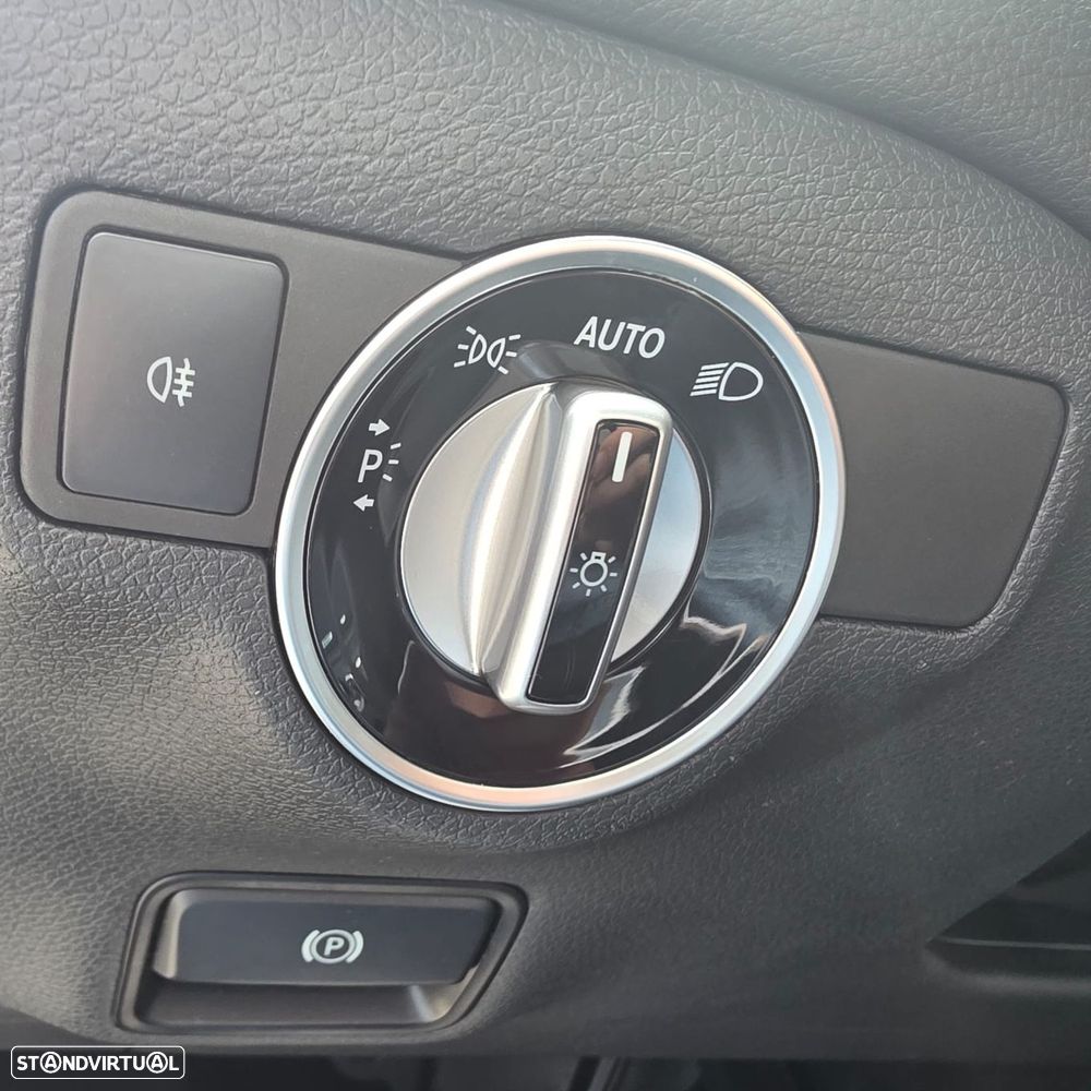 Mercedes-Benz CLA 220 - 19