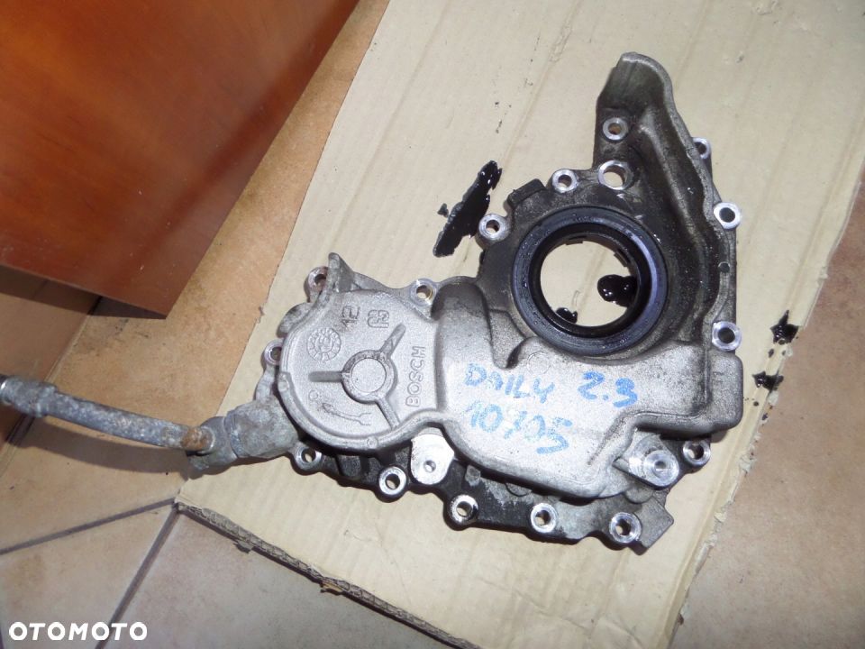 10705 POMPA OLEJU IVECO DAILY VI 14- 2.3 - 1