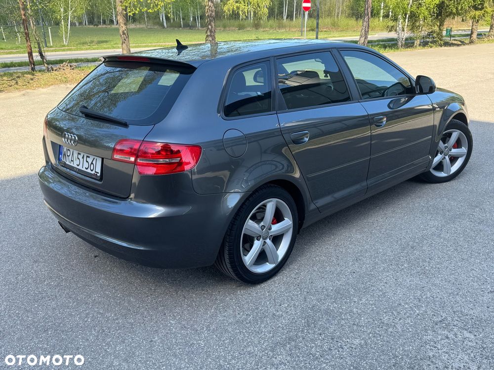 Audi A3 Sportback 1.4 TFSI S line Sportpaket - 4