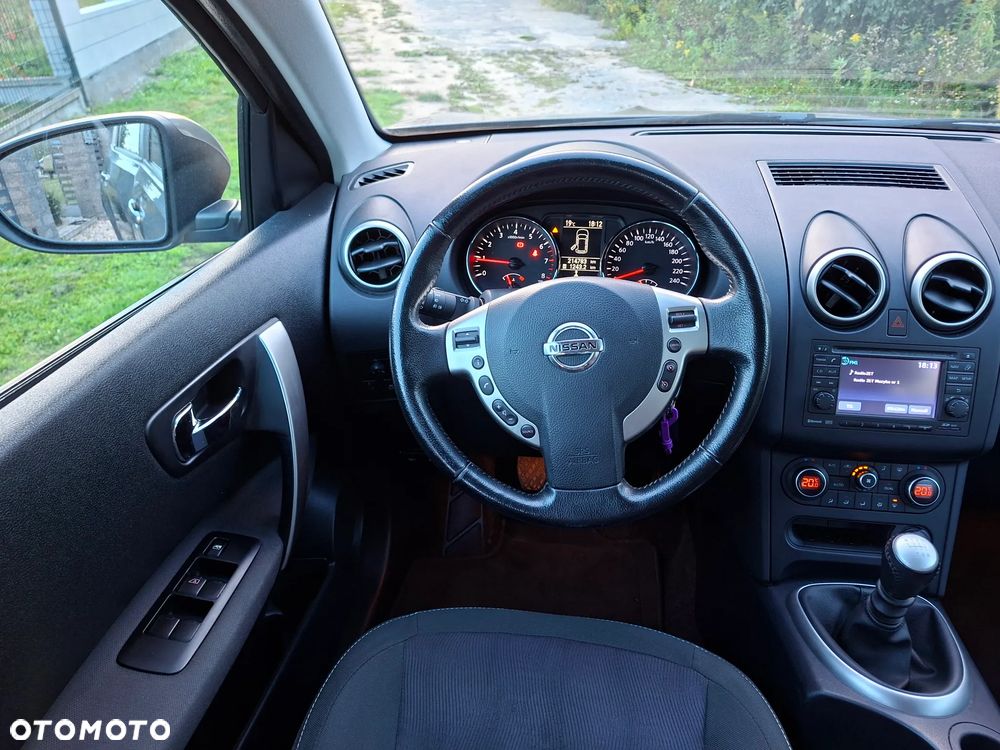 Nissan Qashqai - 14
