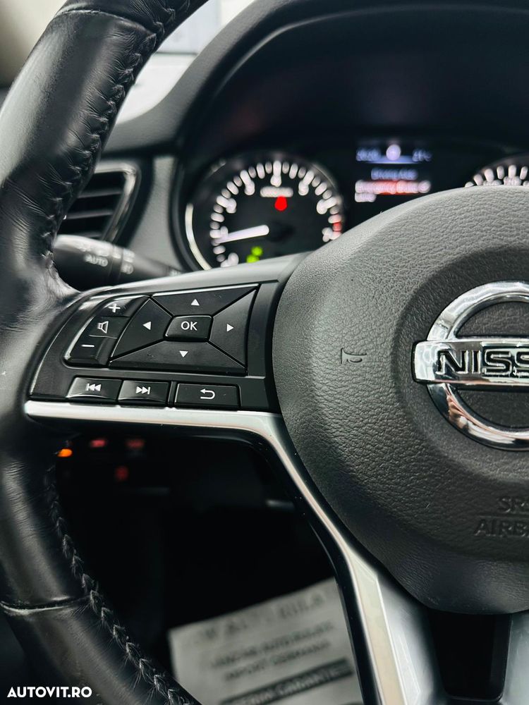Nissan X-Trail 1.6 DIG-T N-Vision - 33