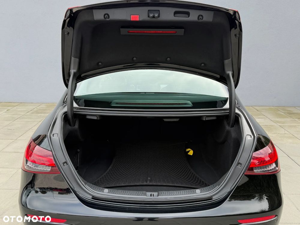 Mercedes-Benz Klasa E 220 d - 7