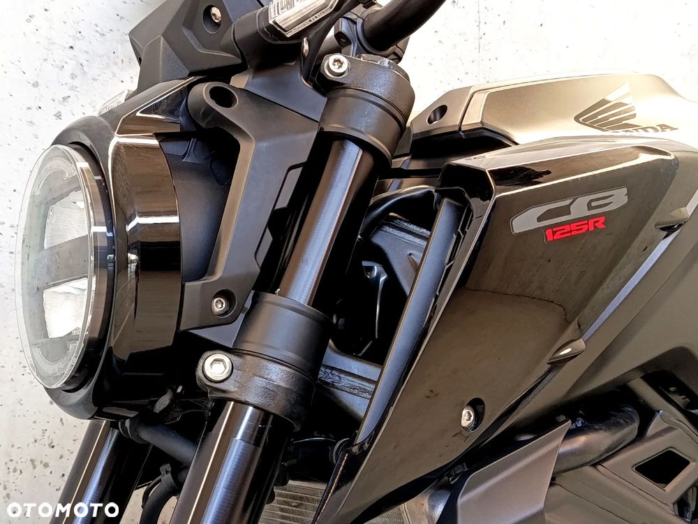 Honda CB - 11