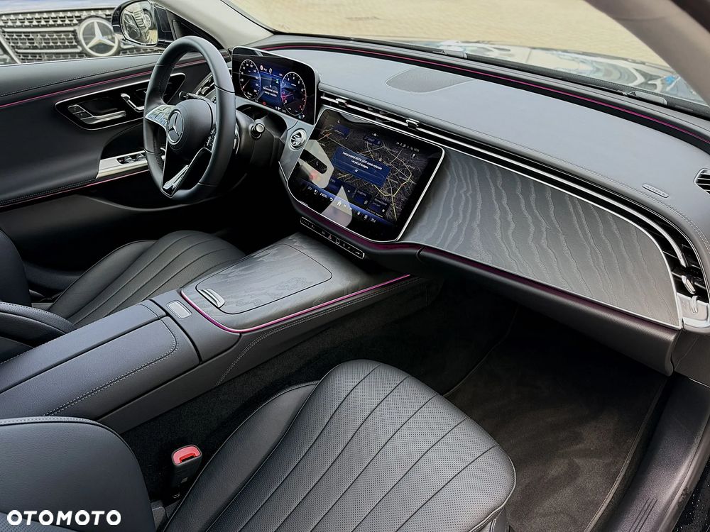 Mercedes-Benz Klasa E 200 mHEV 4-Matic Avantgarde 9G-Tronic - 18