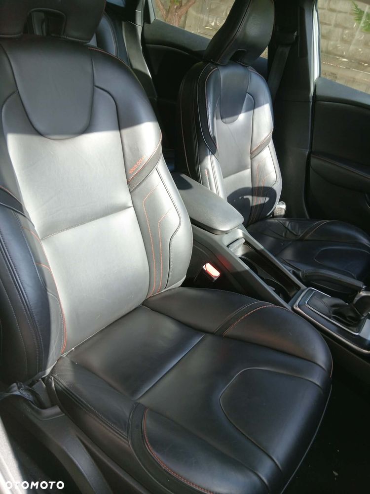 Volvo V40 T3 Drive-E Ocean Race - 8